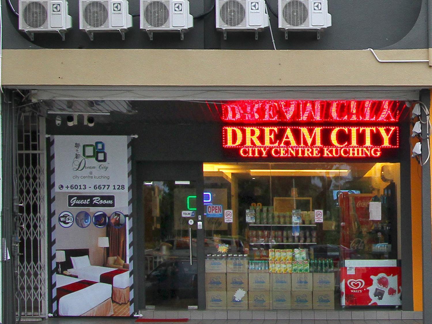 Dream City Kuching Exterior foto